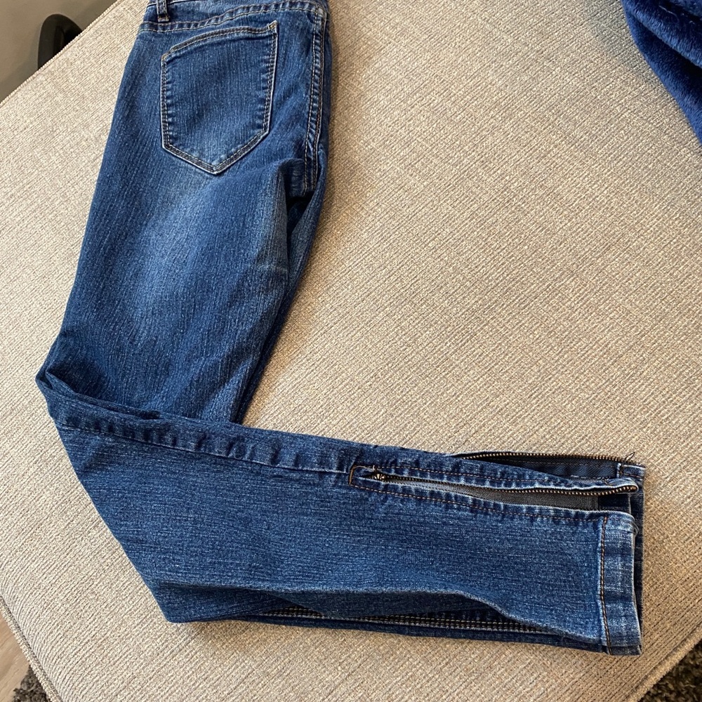 Miami Jeans - Picture 2 of 4